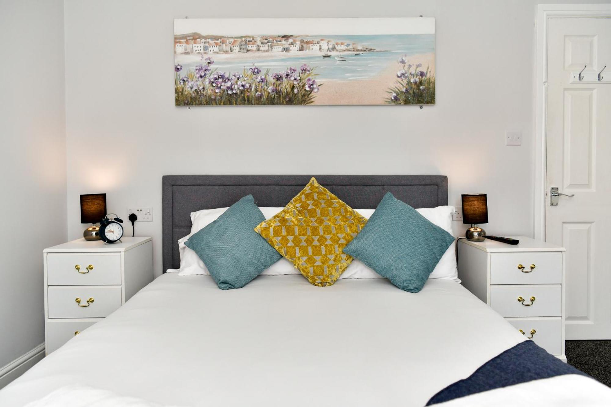 סוואנסי Free Parking - Heart Of The City - Superb Townhouse & Garden - Peaceful Area But Only 5Min Walk To Beach, Shops, Bars, Arena, Marina, Parks מראה חיצוני תמונה