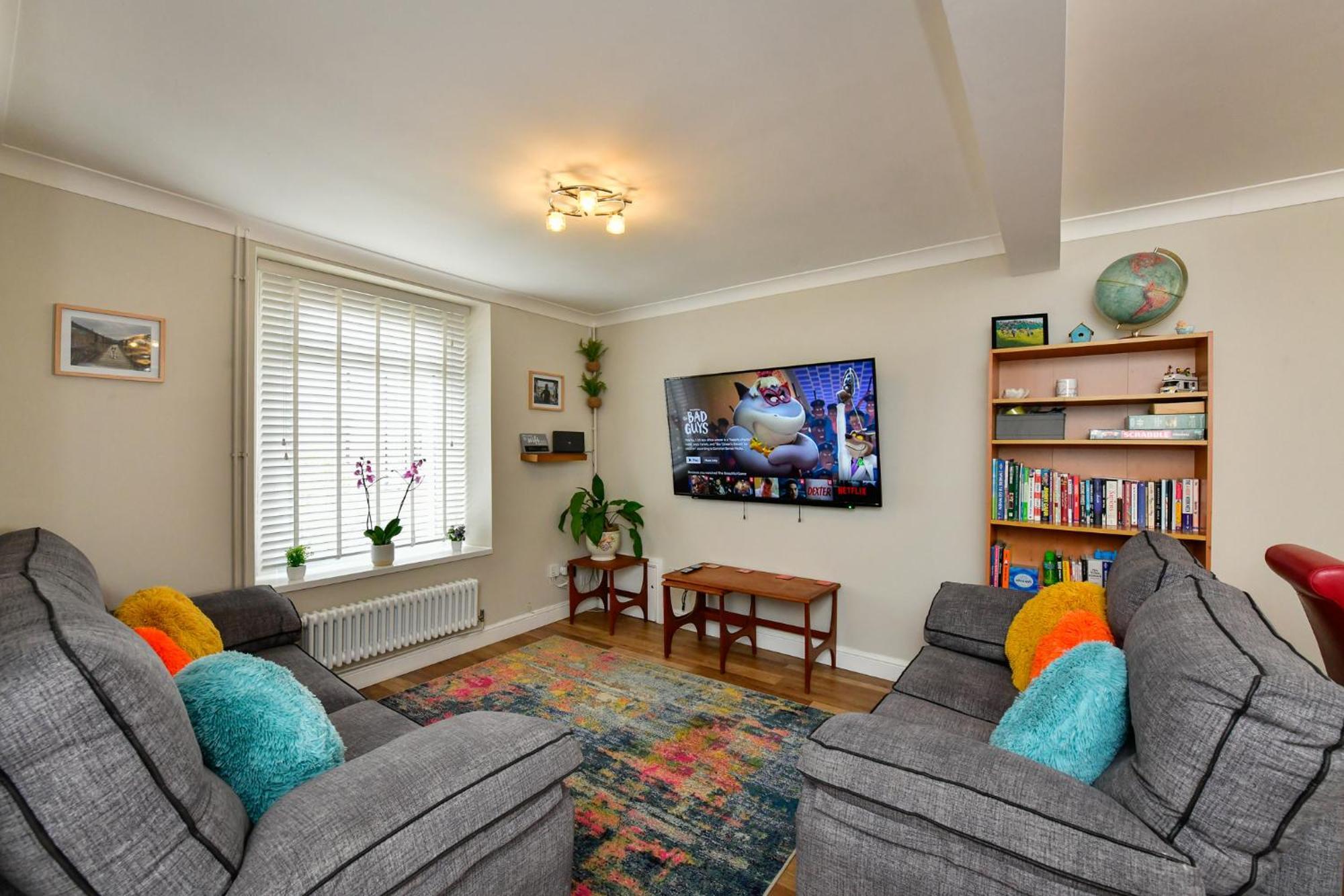 סוואנסי Free Parking - Heart Of The City - Superb Townhouse & Garden - Peaceful Area But Only 5Min Walk To Beach, Shops, Bars, Arena, Marina, Parks מראה חיצוני תמונה